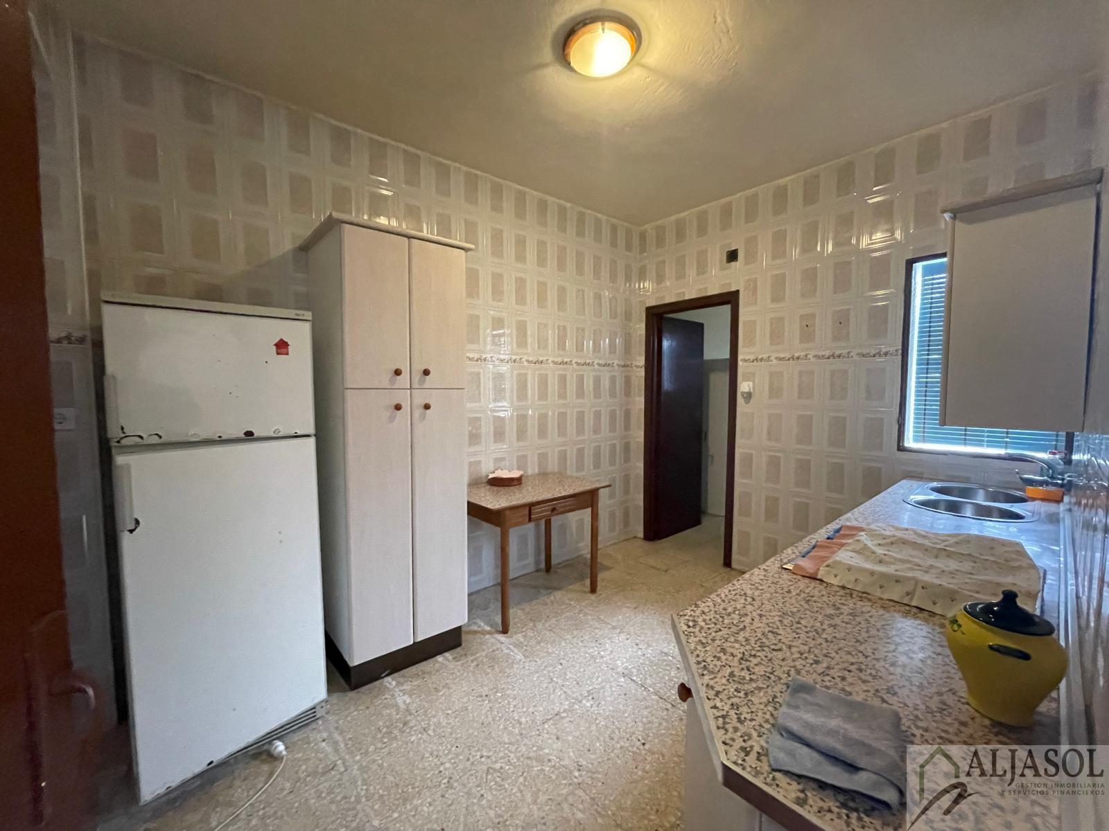 For sale of house in Albaida del Aljarafe