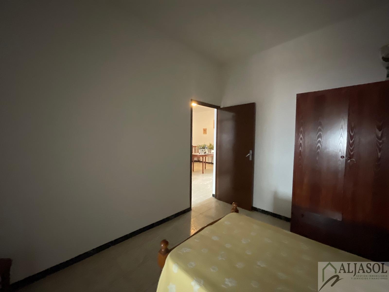 For sale of house in Albaida del Aljarafe