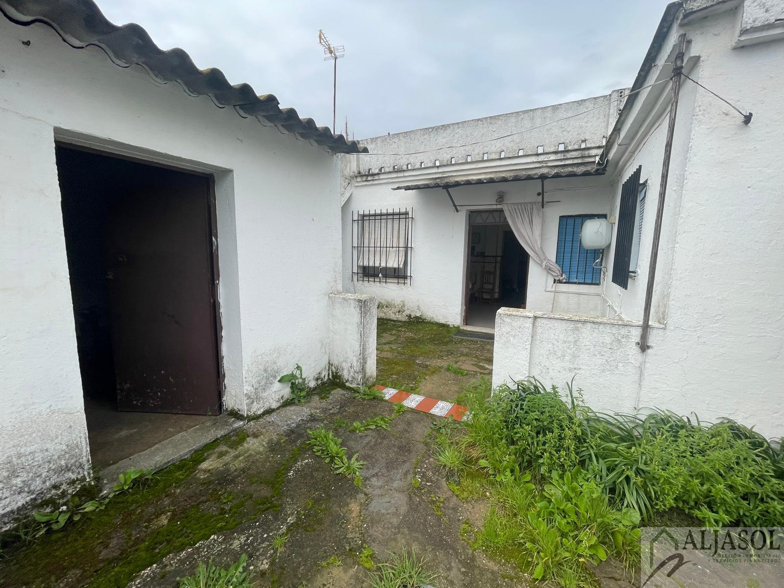 For sale of house in Albaida del Aljarafe