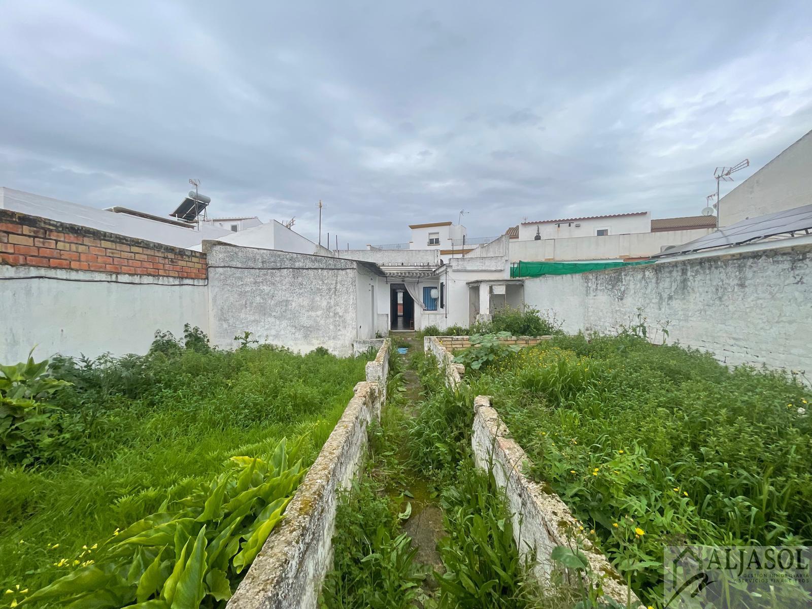 For sale of house in Albaida del Aljarafe
