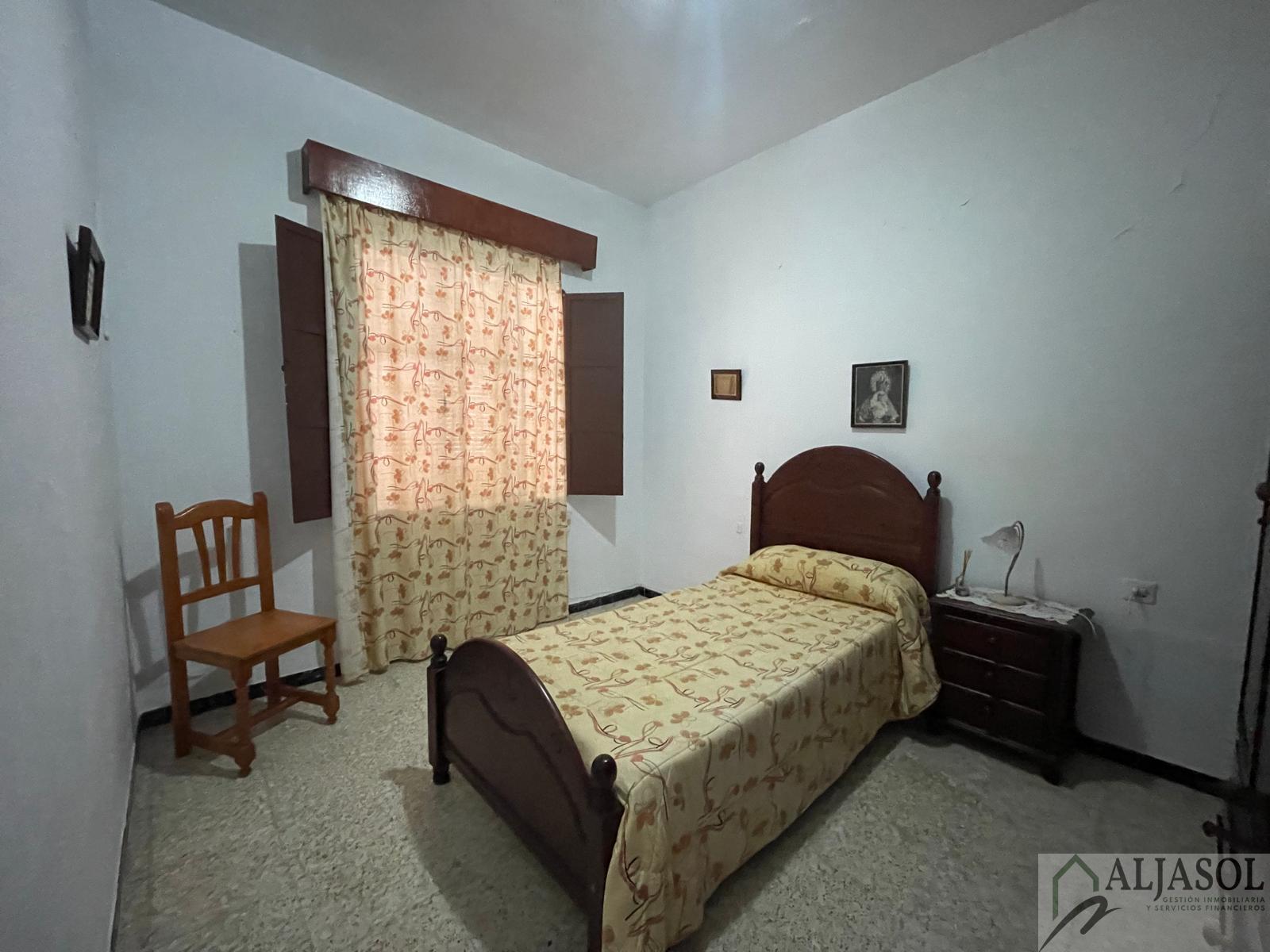 For sale of house in Albaida del Aljarafe