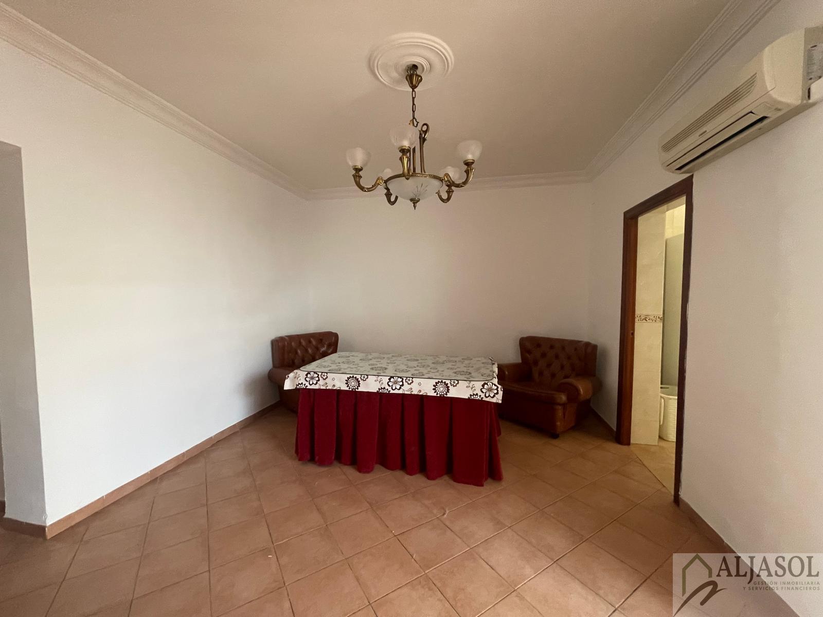 For sale of house in Albaida del Aljarafe