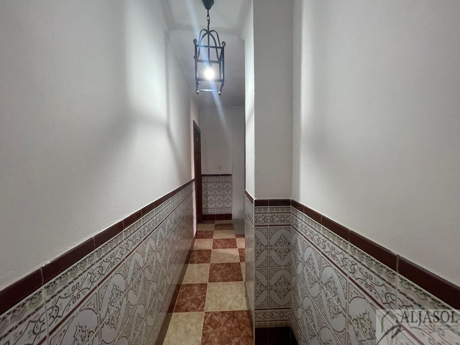 For sale of house in Albaida del Aljarafe