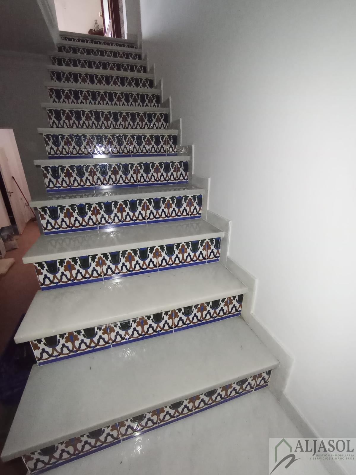 For sale of house in Albaida del Aljarafe