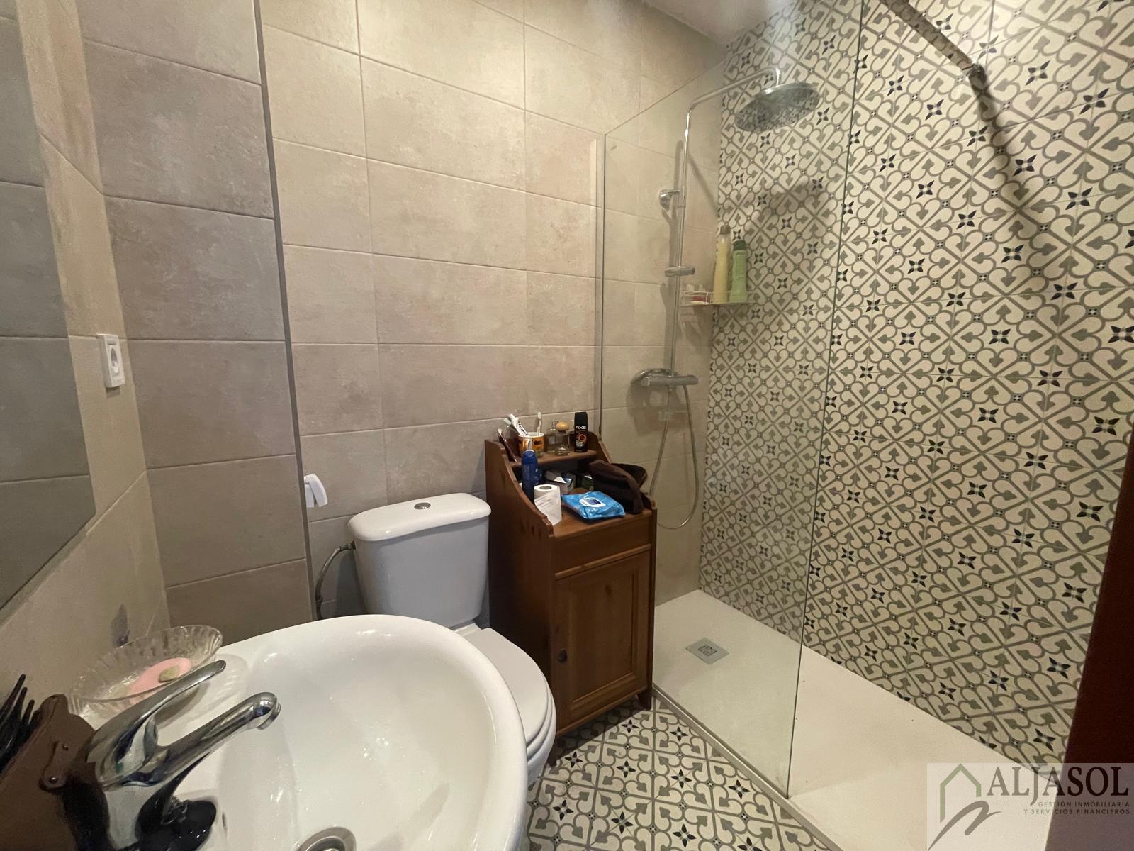 For sale of house in Albaida del Aljarafe
