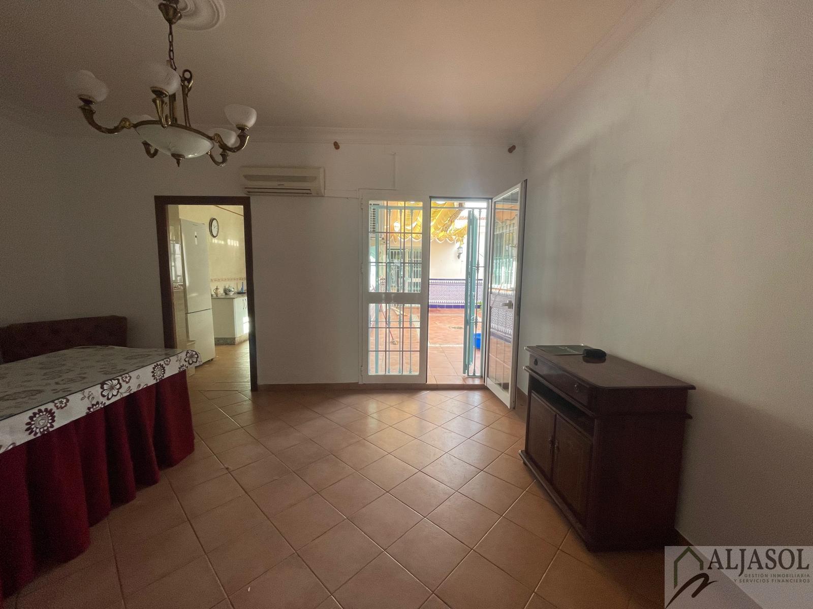 For sale of house in Albaida del Aljarafe