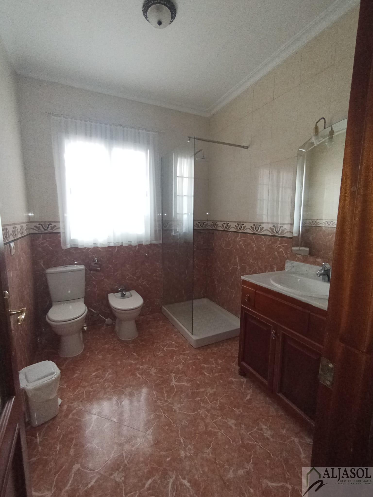 For sale of house in Albaida del Aljarafe