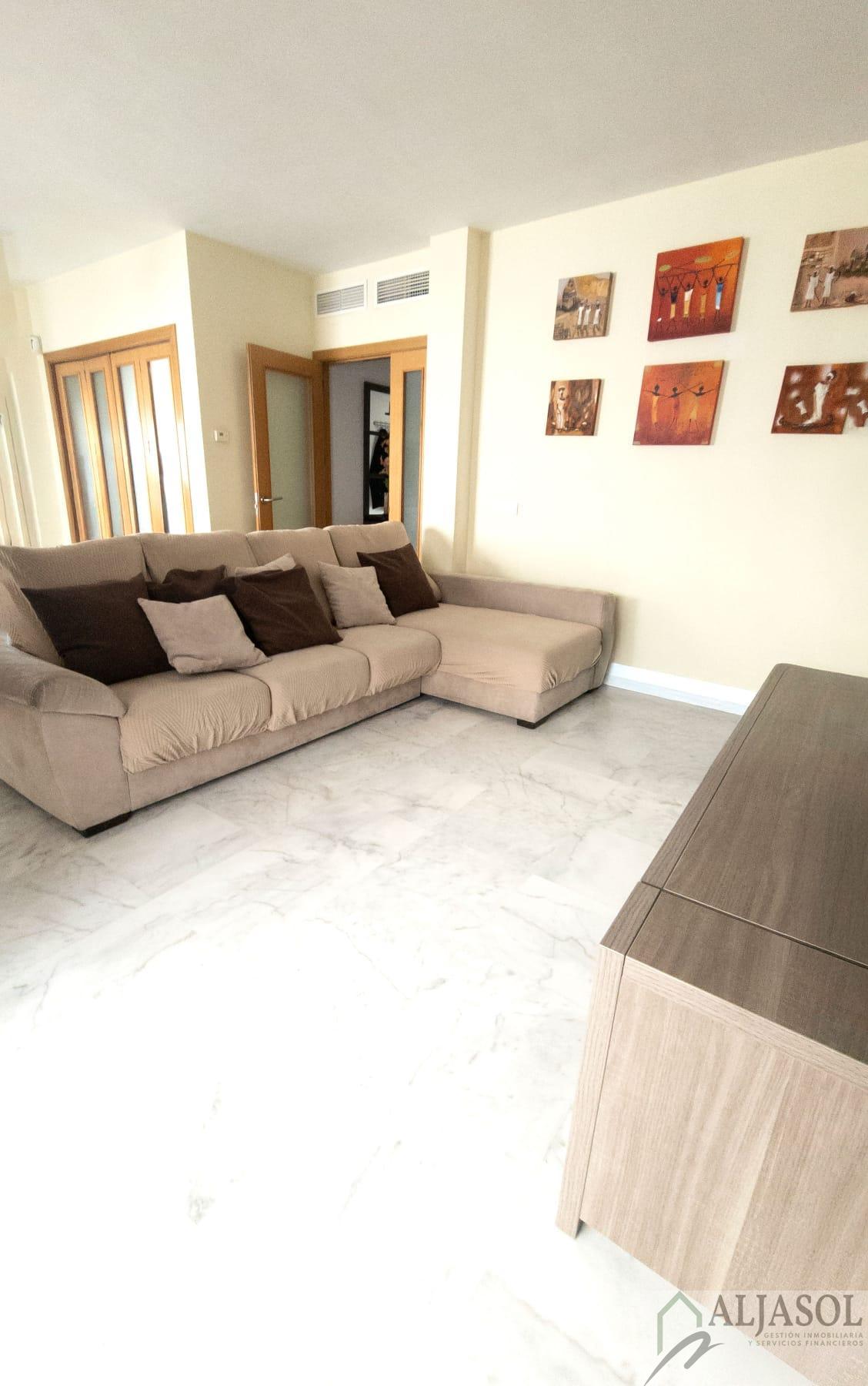 For sale of house in Espartinas