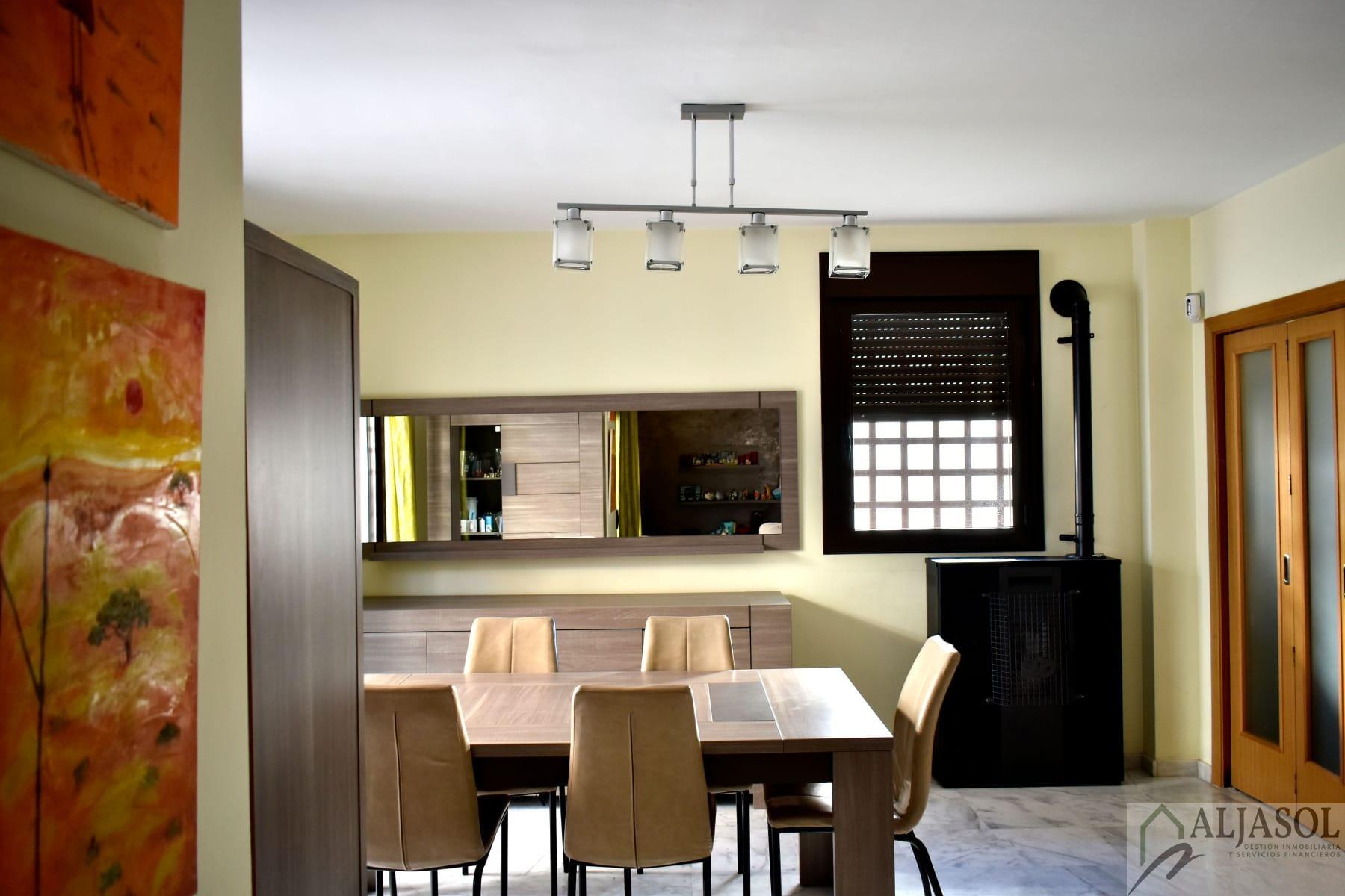 For sale of house in Espartinas