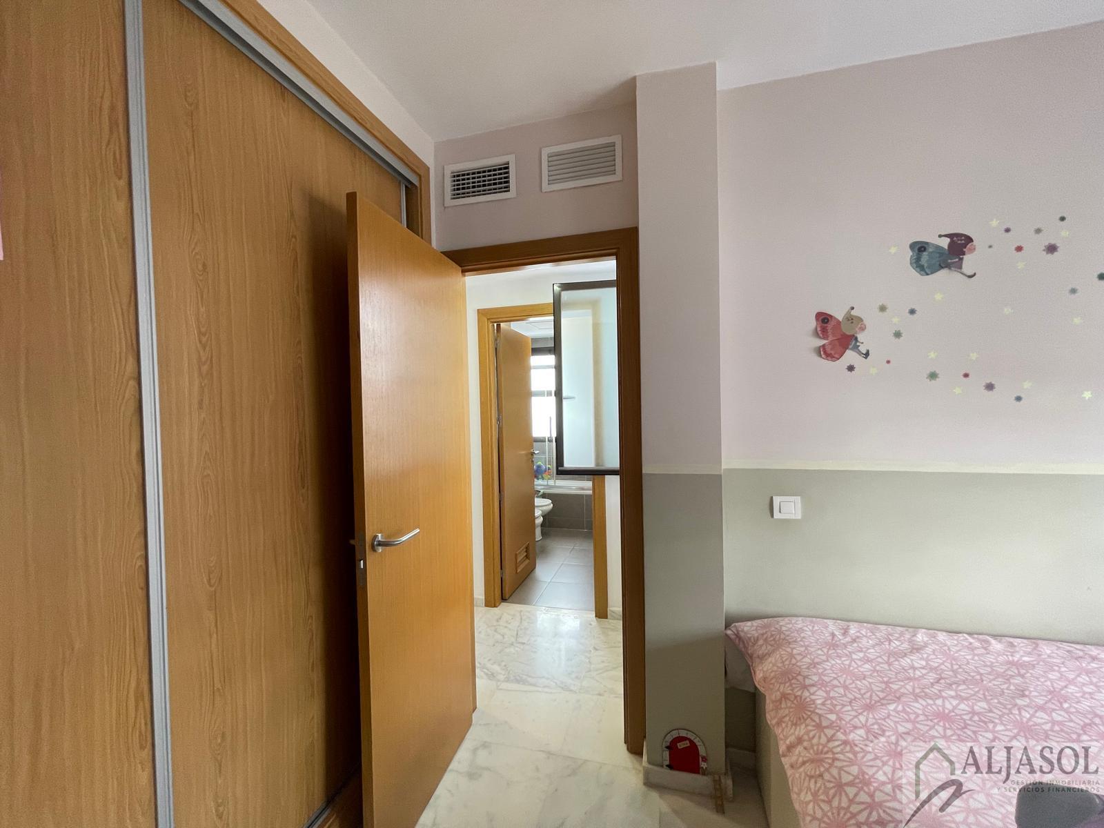 For sale of house in Espartinas