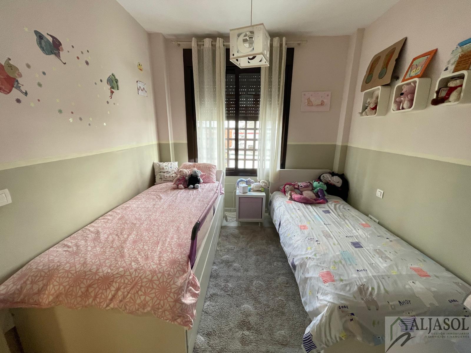 For sale of house in Espartinas
