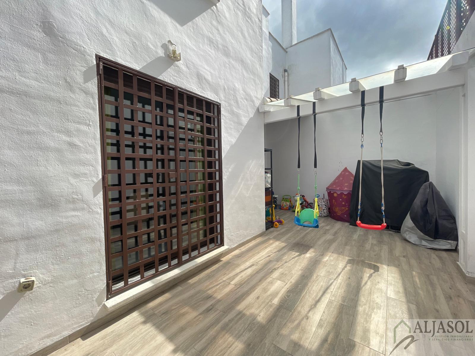 For sale of house in Espartinas
