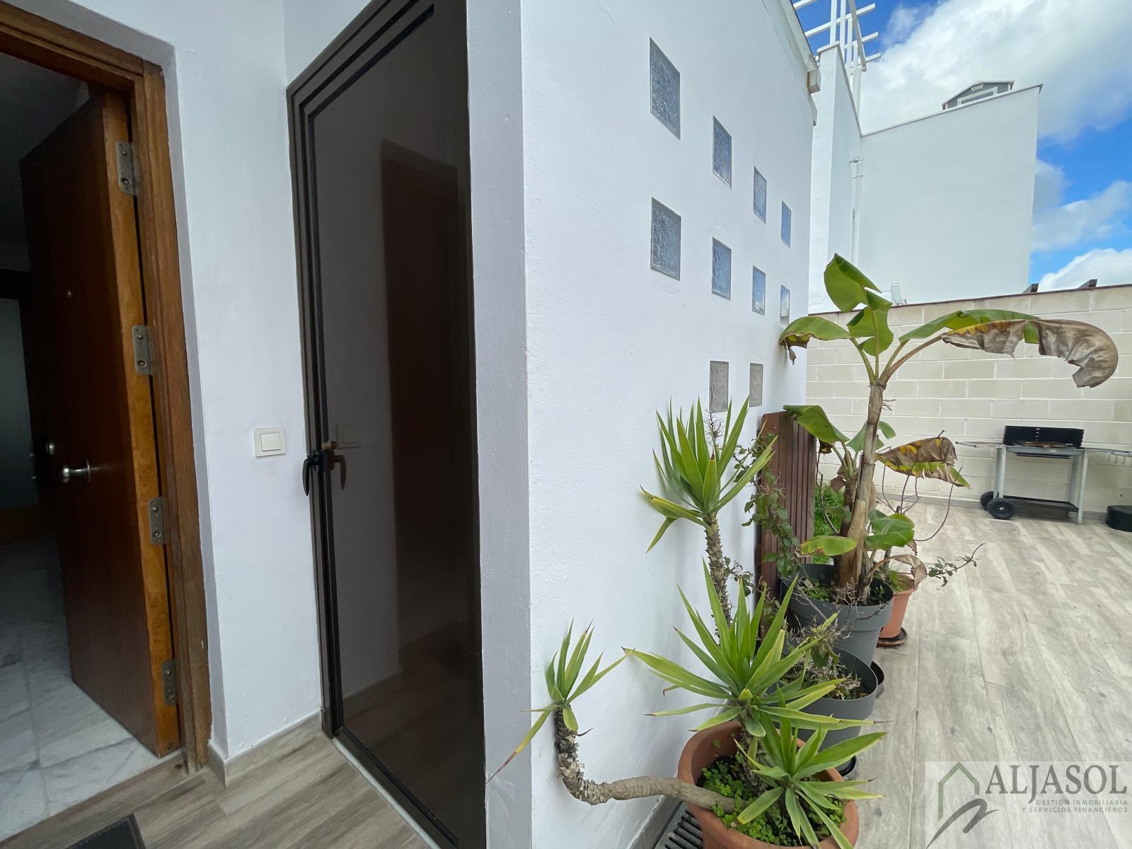 For sale of house in Espartinas