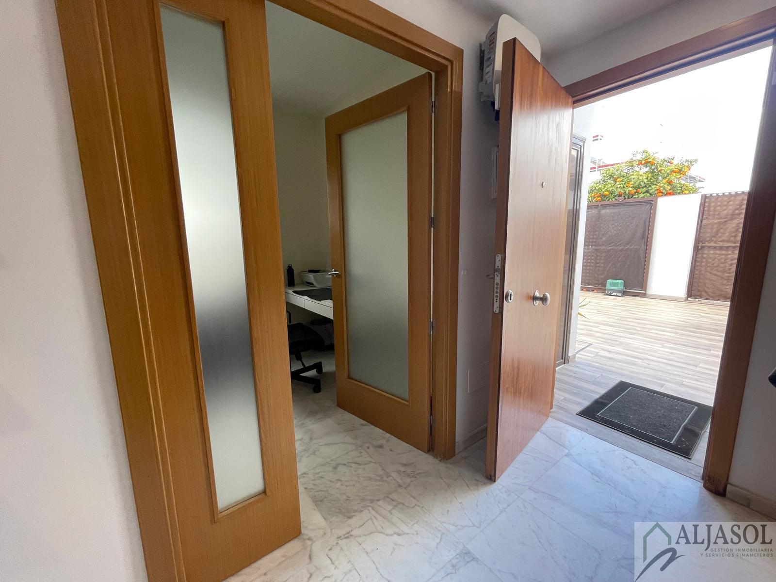 For sale of house in Espartinas