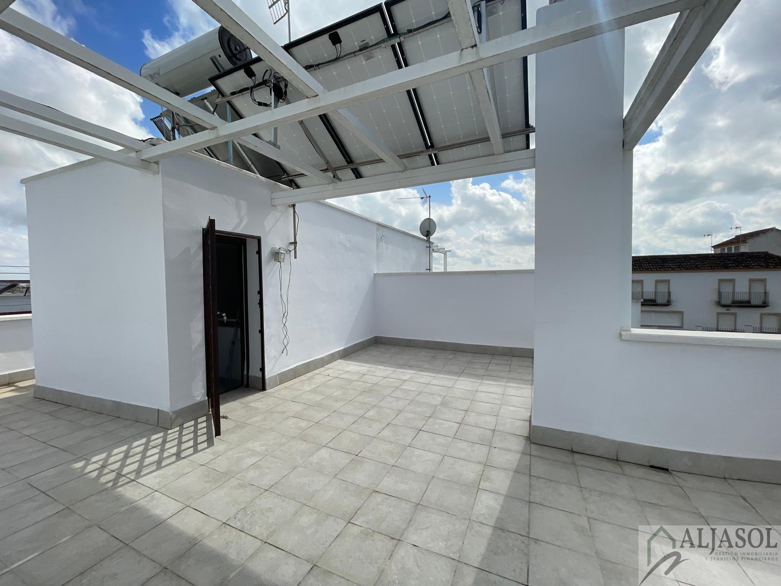 For sale of house in Espartinas