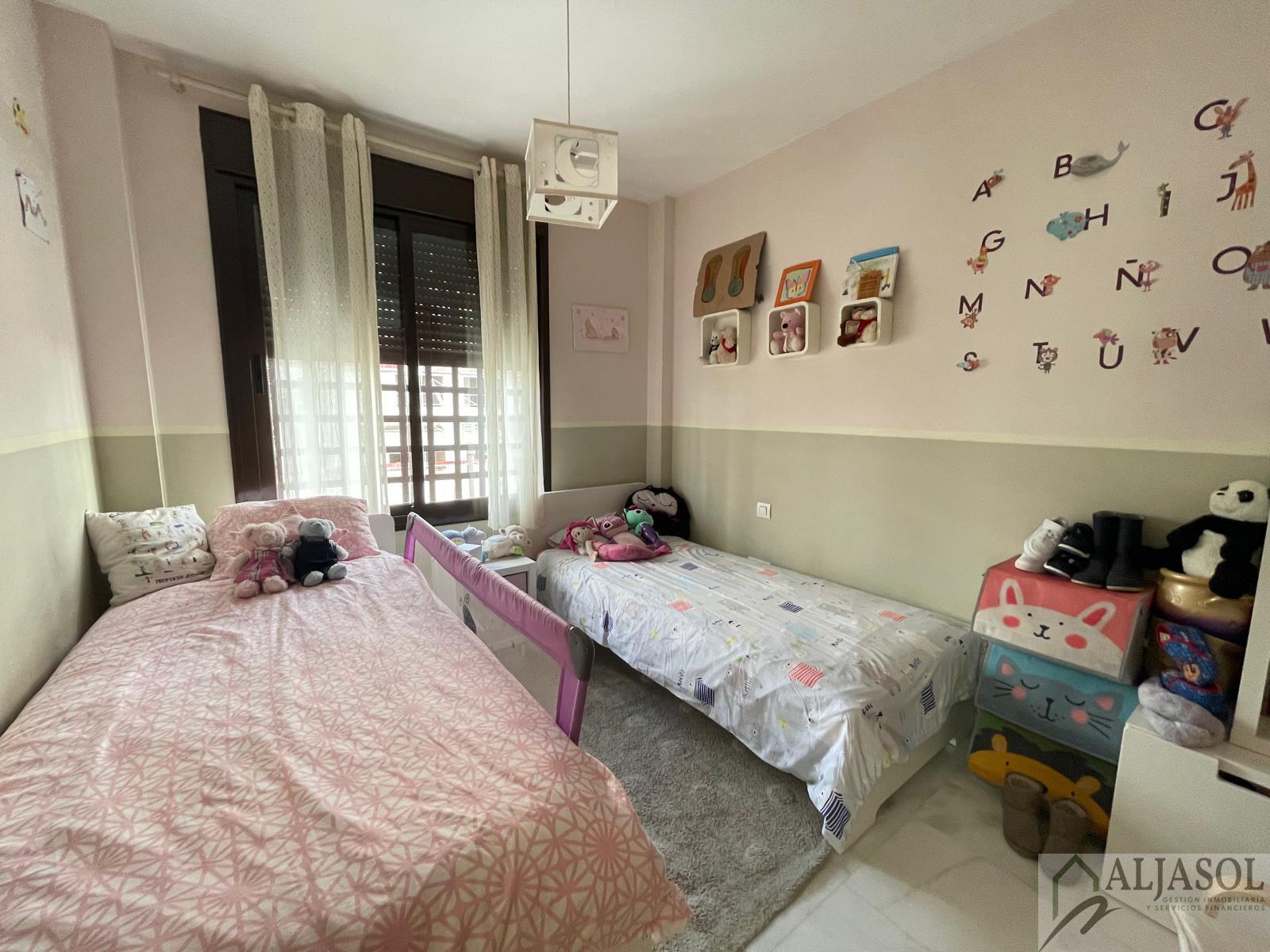 For sale of house in Espartinas