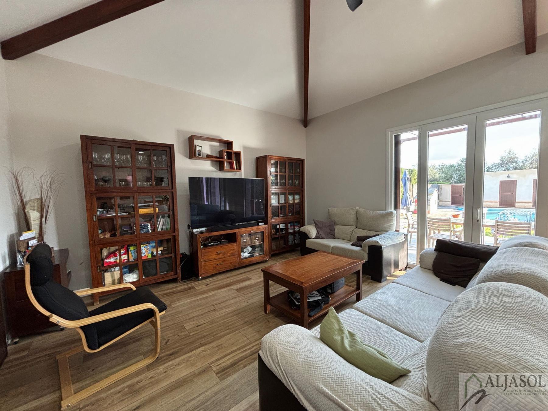 Venta de chalet en Bollullos de la Mitación