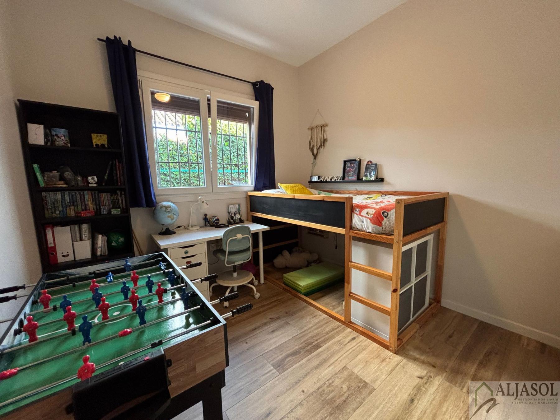 Venta de chalet en Bollullos de la Mitación