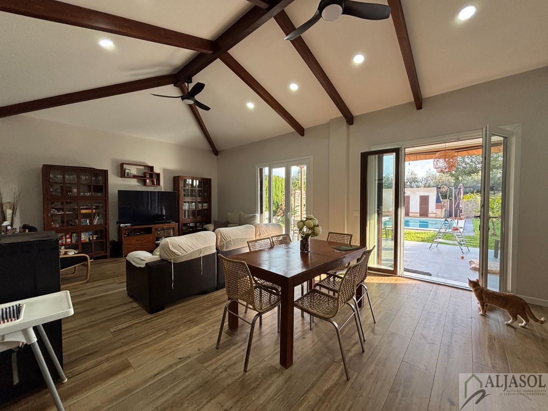 Venta de chalet en Bollullos de la Mitación