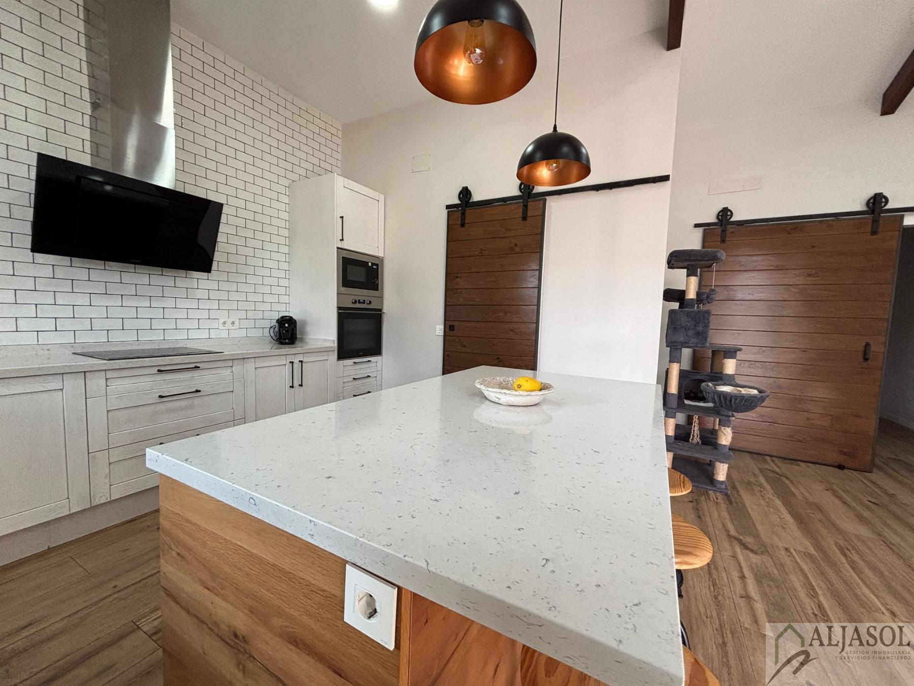 Venta de chalet en Bollullos de la Mitación
