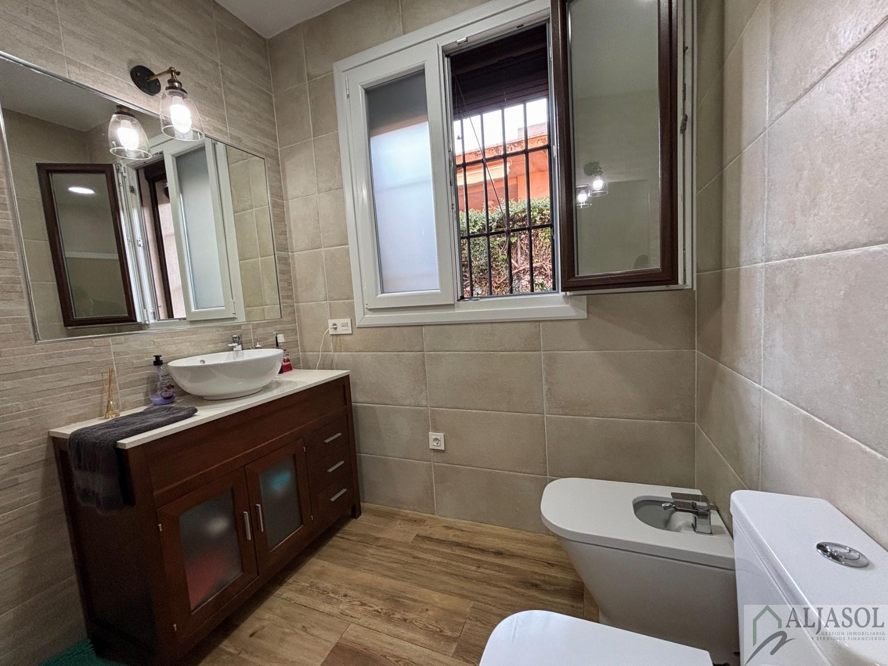 Venta de chalet en Bollullos de la Mitación