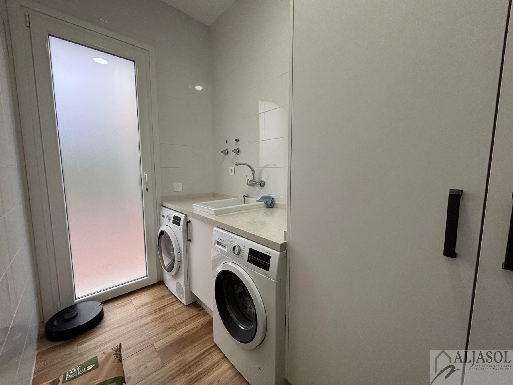 Venta de chalet en Bollullos de la Mitación