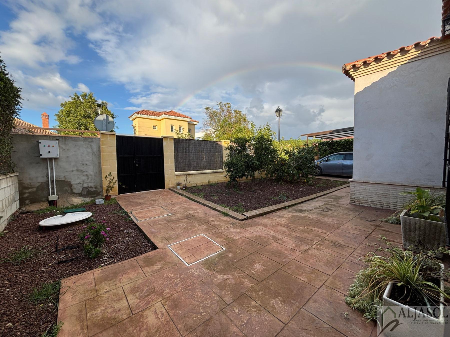 Venta de chalet en Bollullos de la Mitación