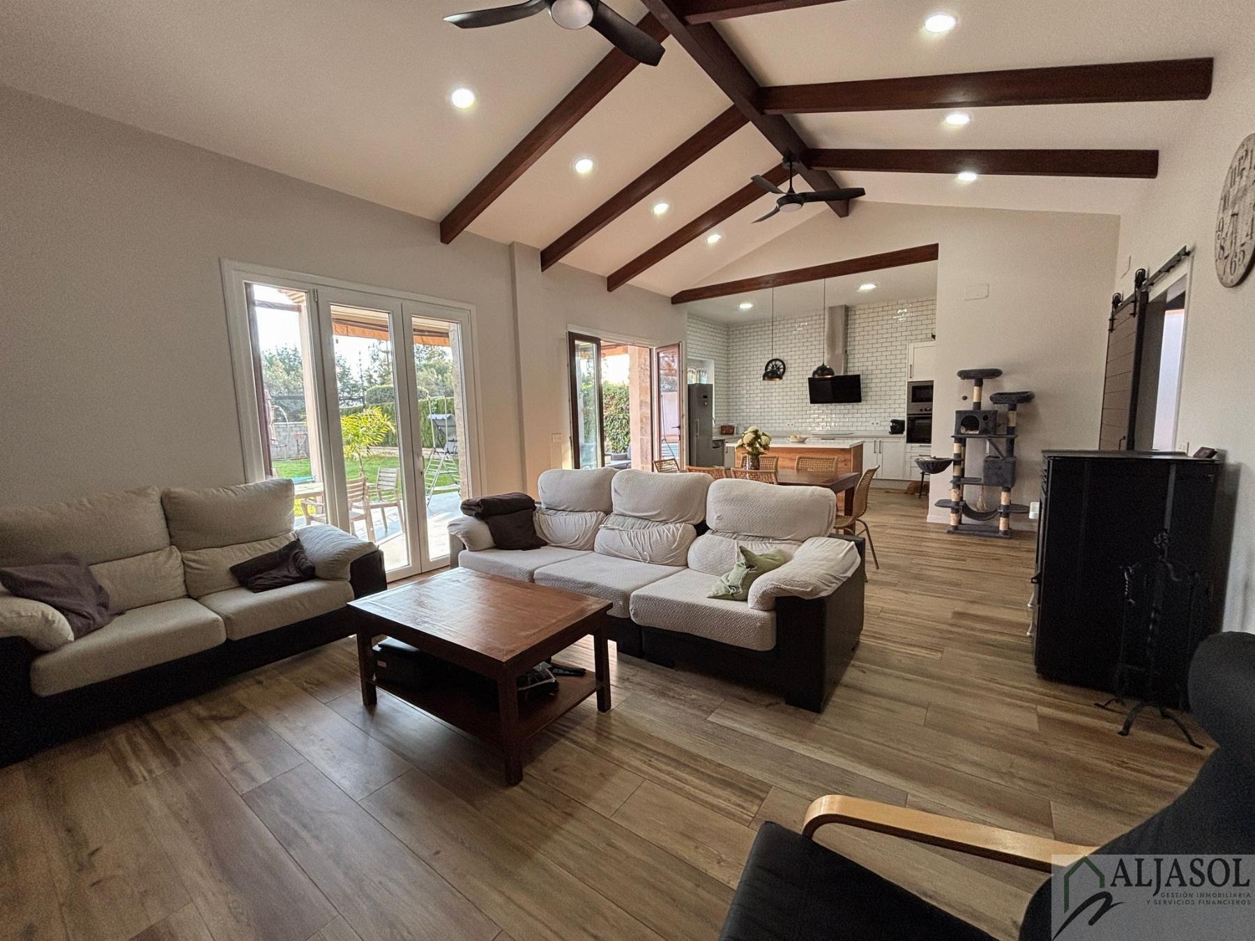 Venta de chalet en Bollullos de la Mitación