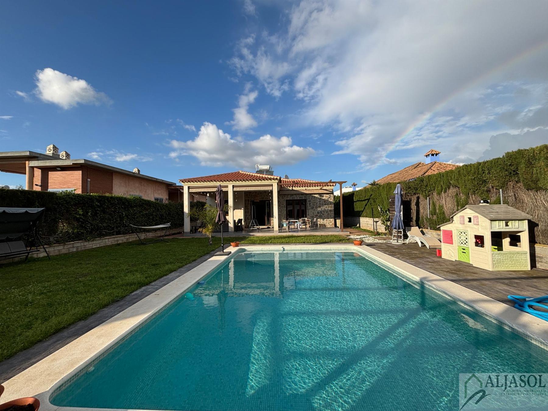 Venta de chalet en Bollullos de la Mitación