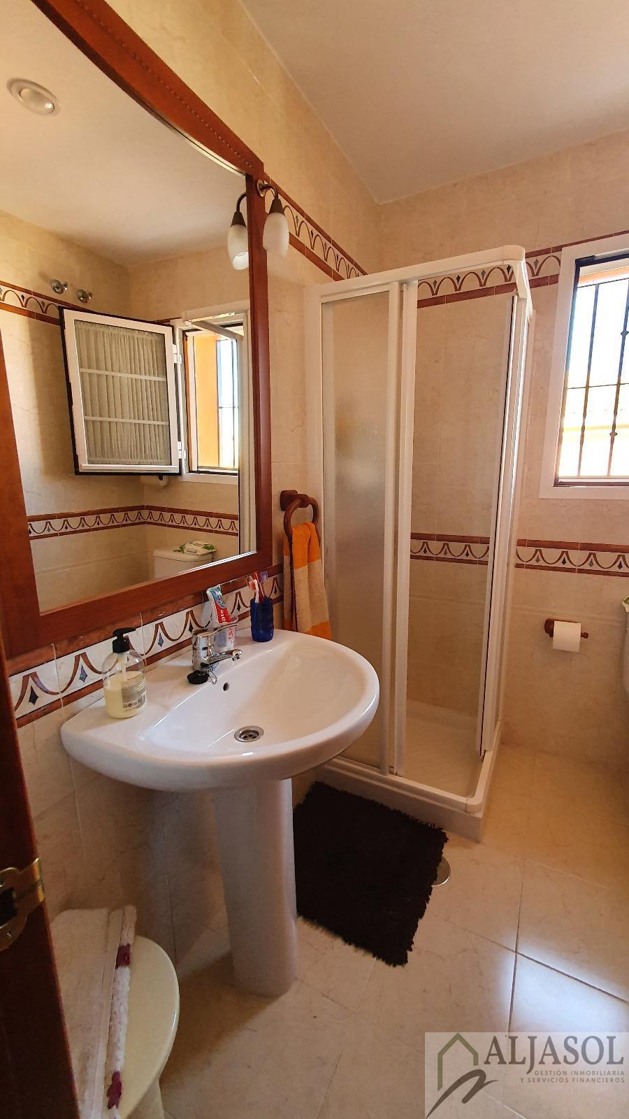 For sale of chalet in Espartinas