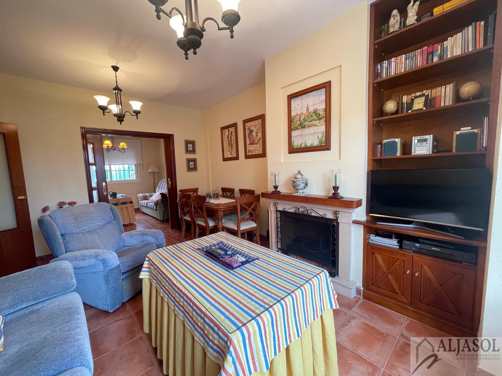 For sale of chalet in Espartinas