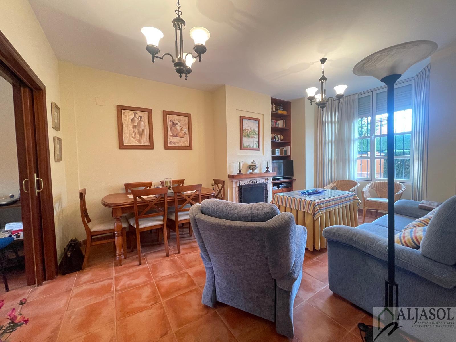 For sale of chalet in Espartinas