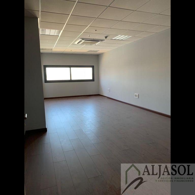 Venta de oficina en Salteras