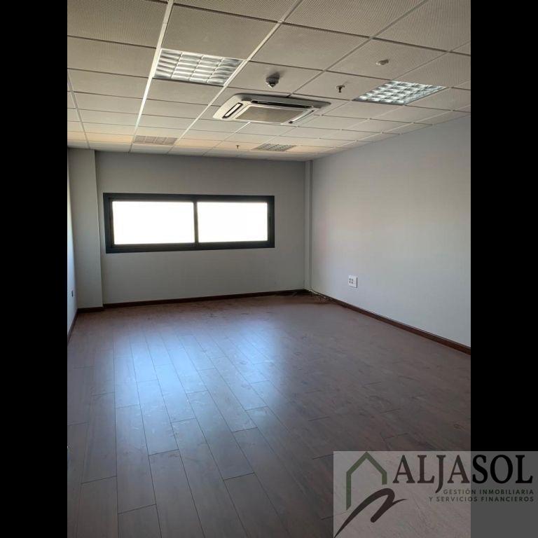 Venta de oficina en Salteras