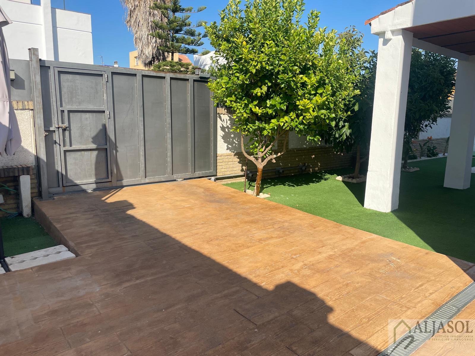 Venta de chalet en Bormujos