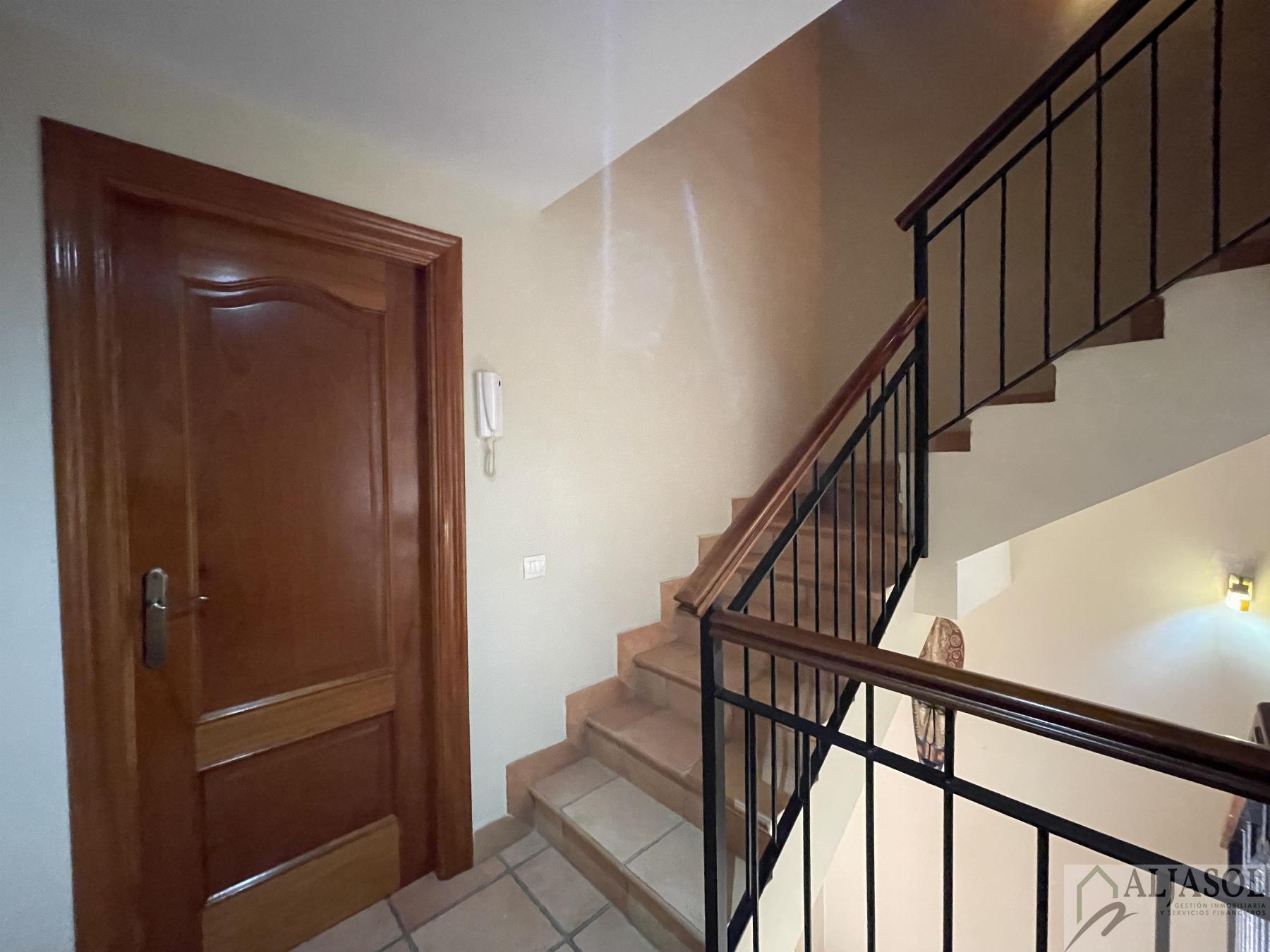For sale of house in Espartinas