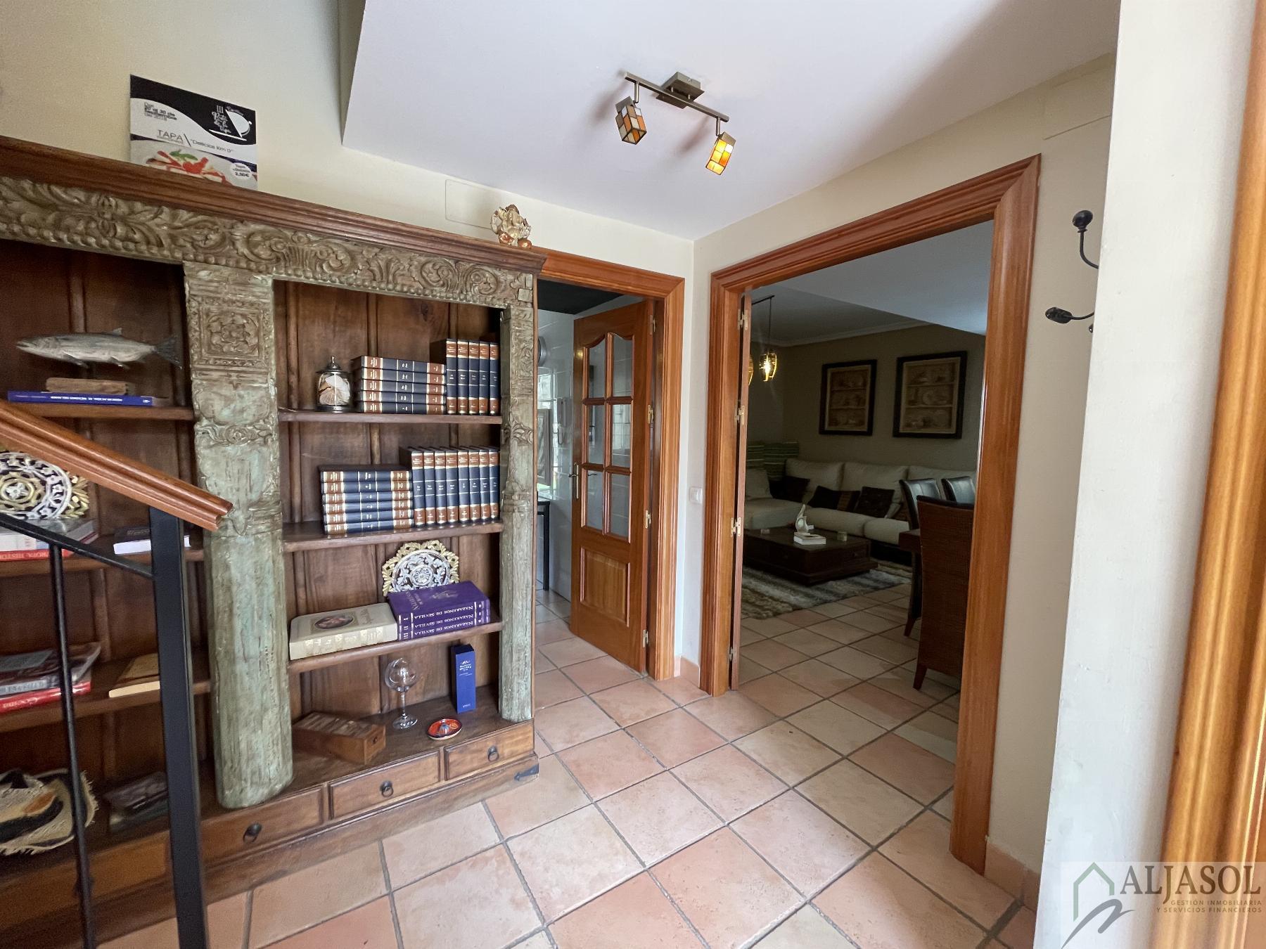 For sale of house in Espartinas