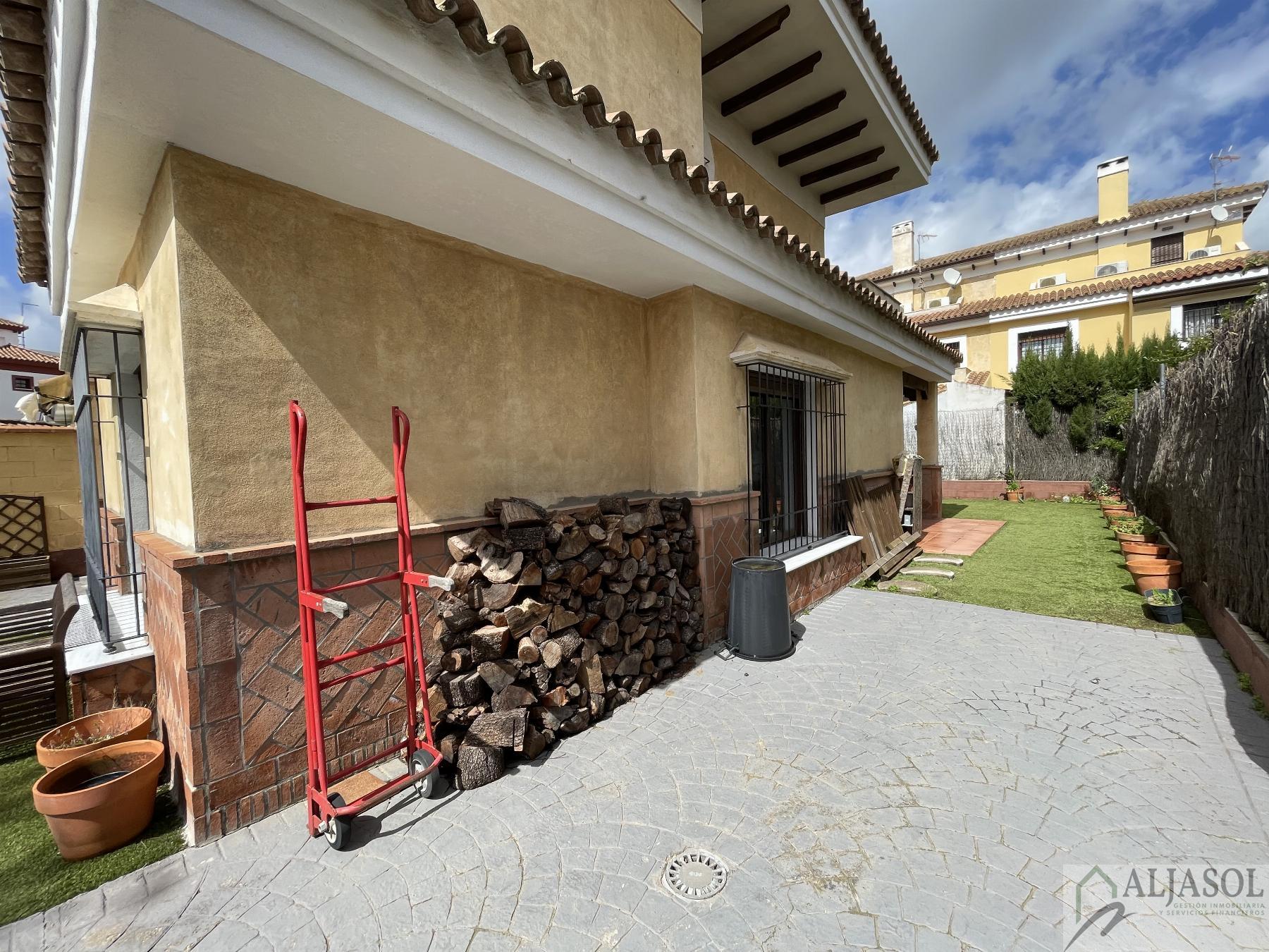 For sale of house in Espartinas