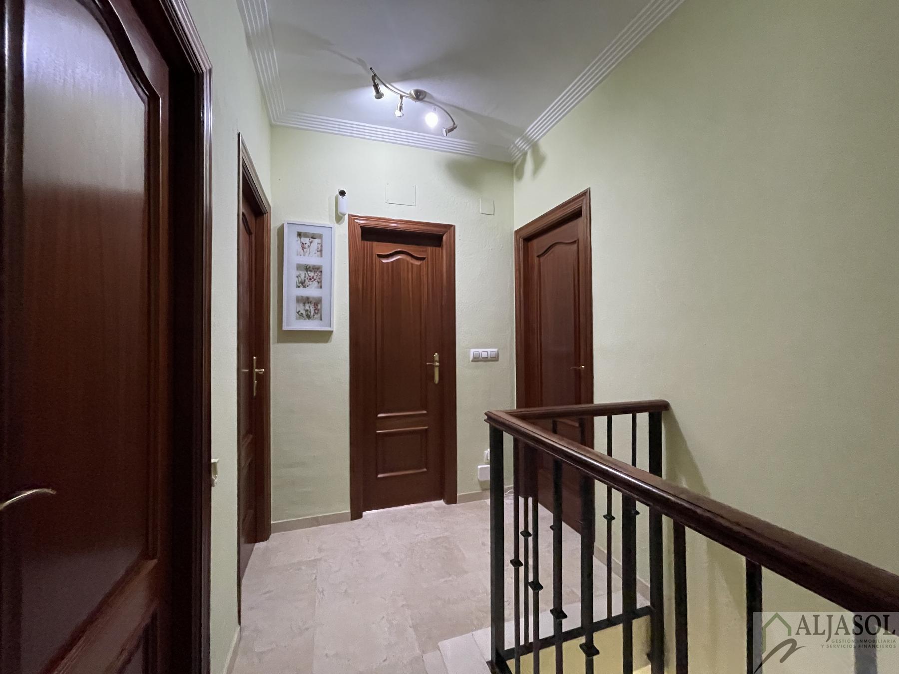 For sale of house in Huévar del Aljarafe
