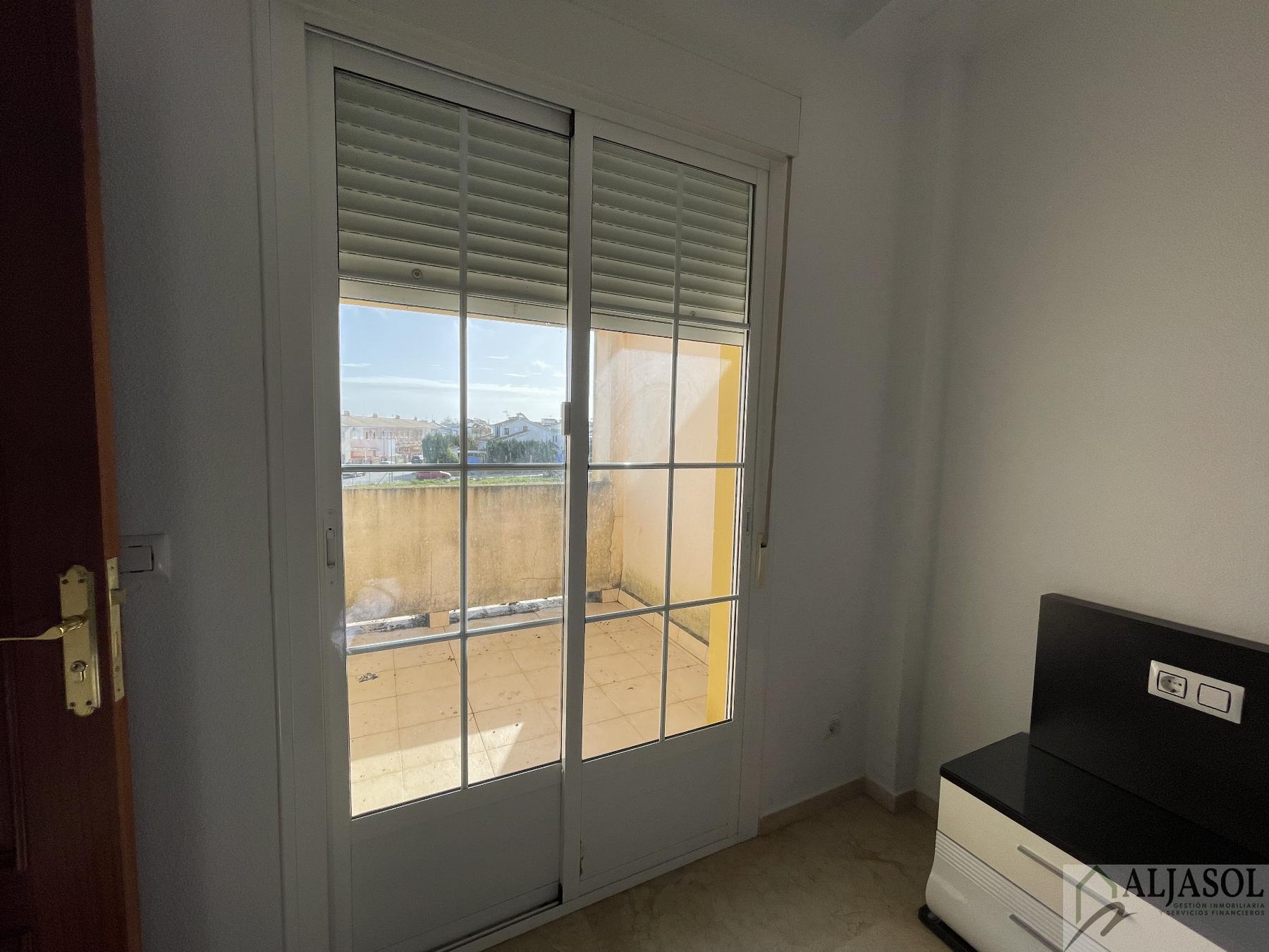 For sale of house in Huévar del Aljarafe