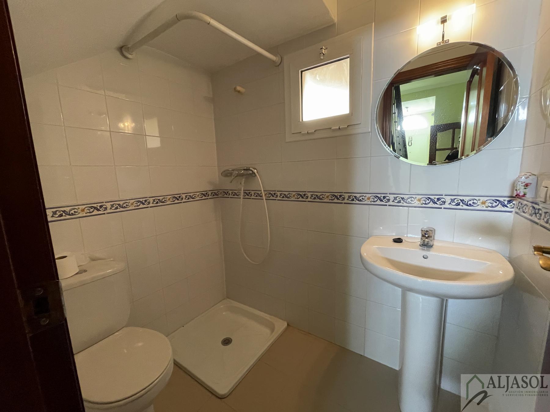 For sale of house in Huévar del Aljarafe