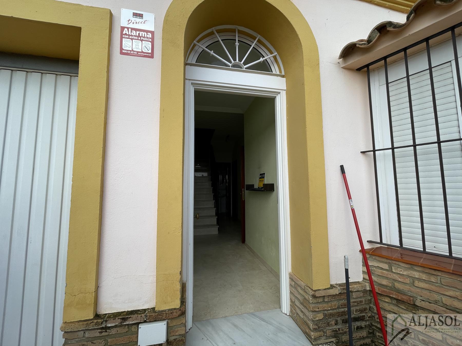 For sale of house in Huévar del Aljarafe