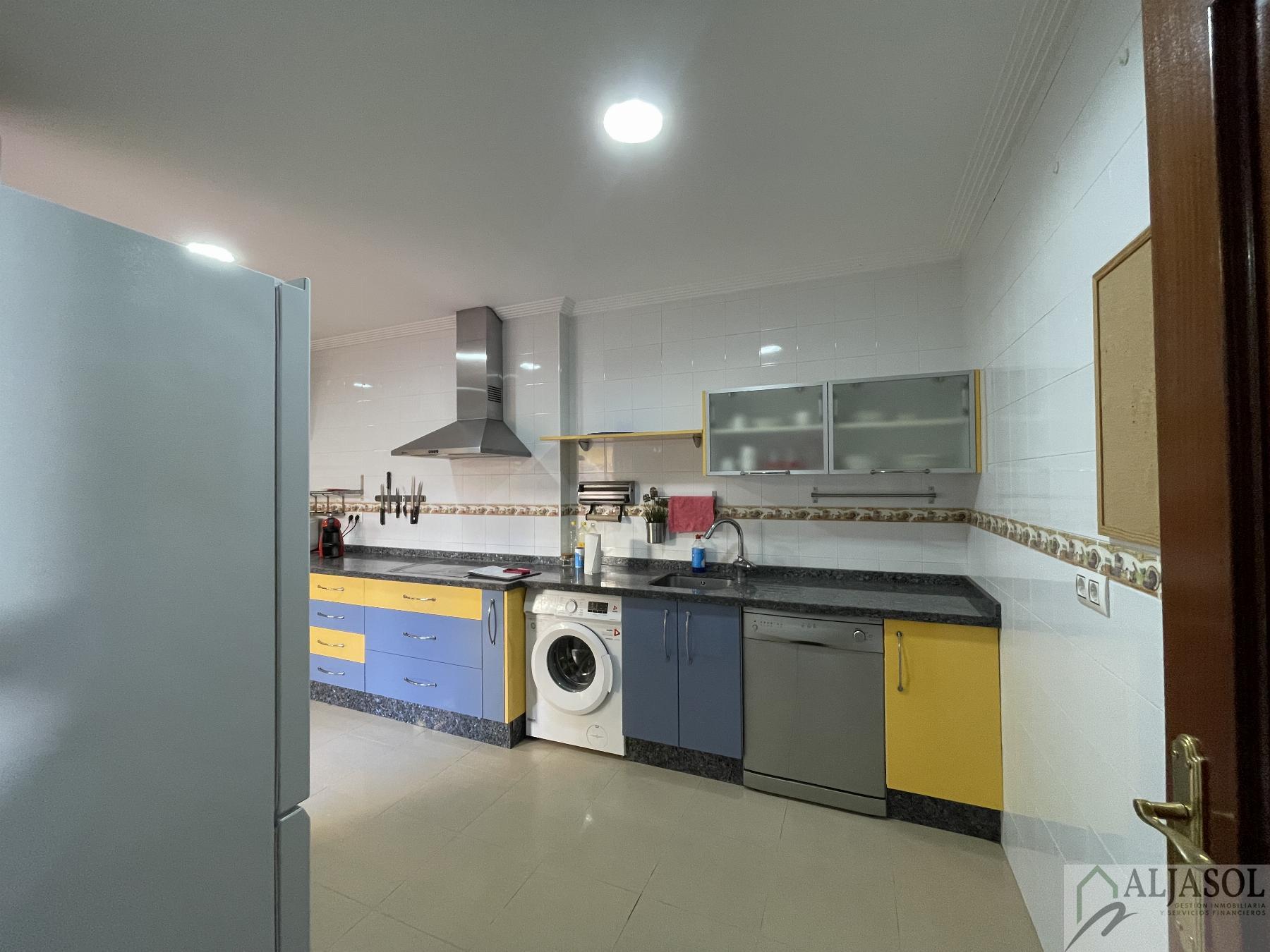 For sale of house in Huévar del Aljarafe