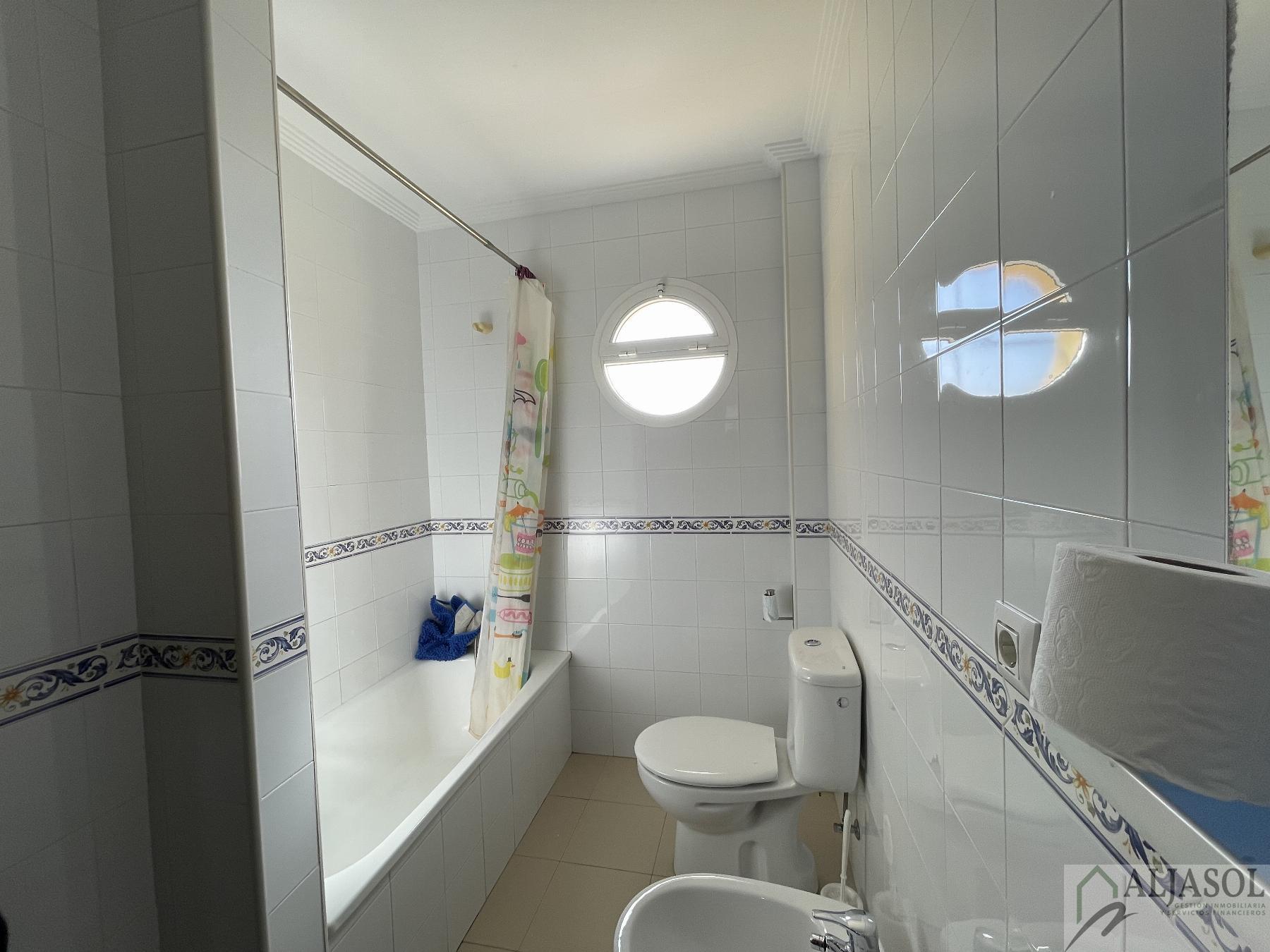For sale of house in Huévar del Aljarafe