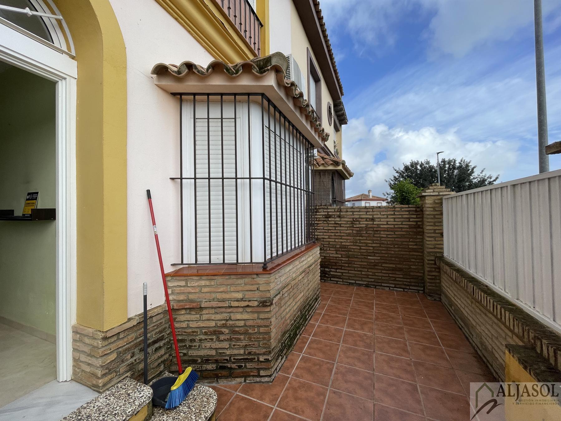 For sale of house in Huévar del Aljarafe