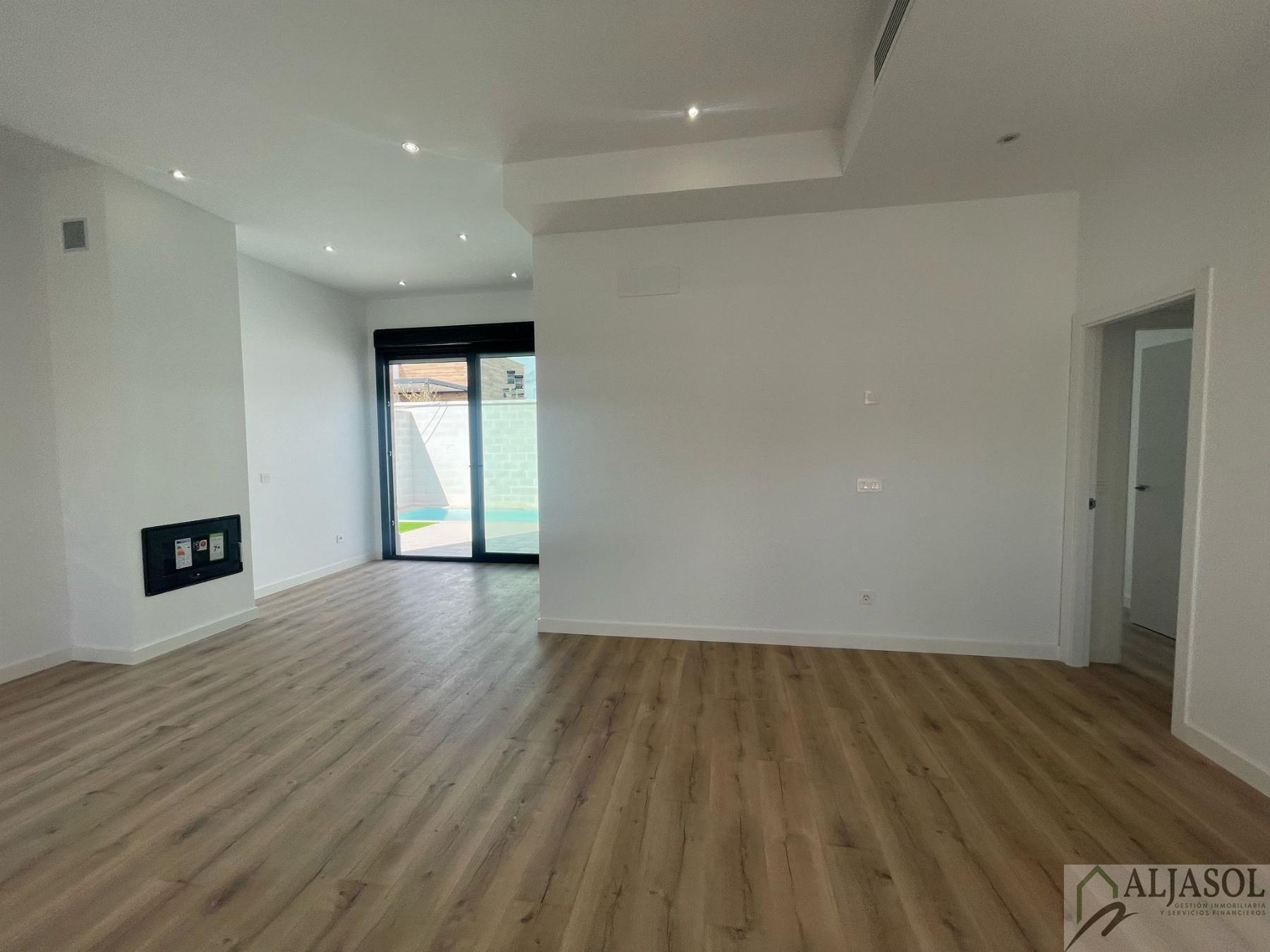For sale of house in Espartinas