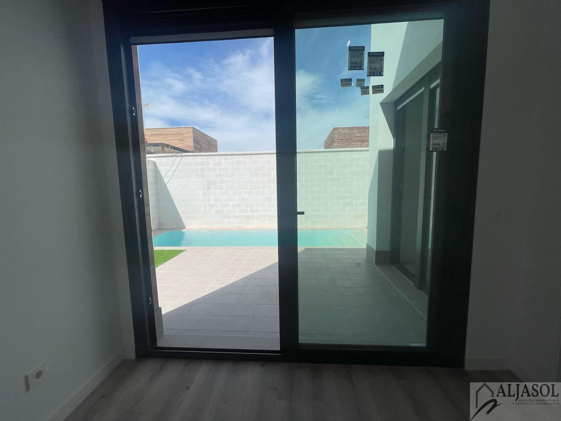 For sale of house in Espartinas