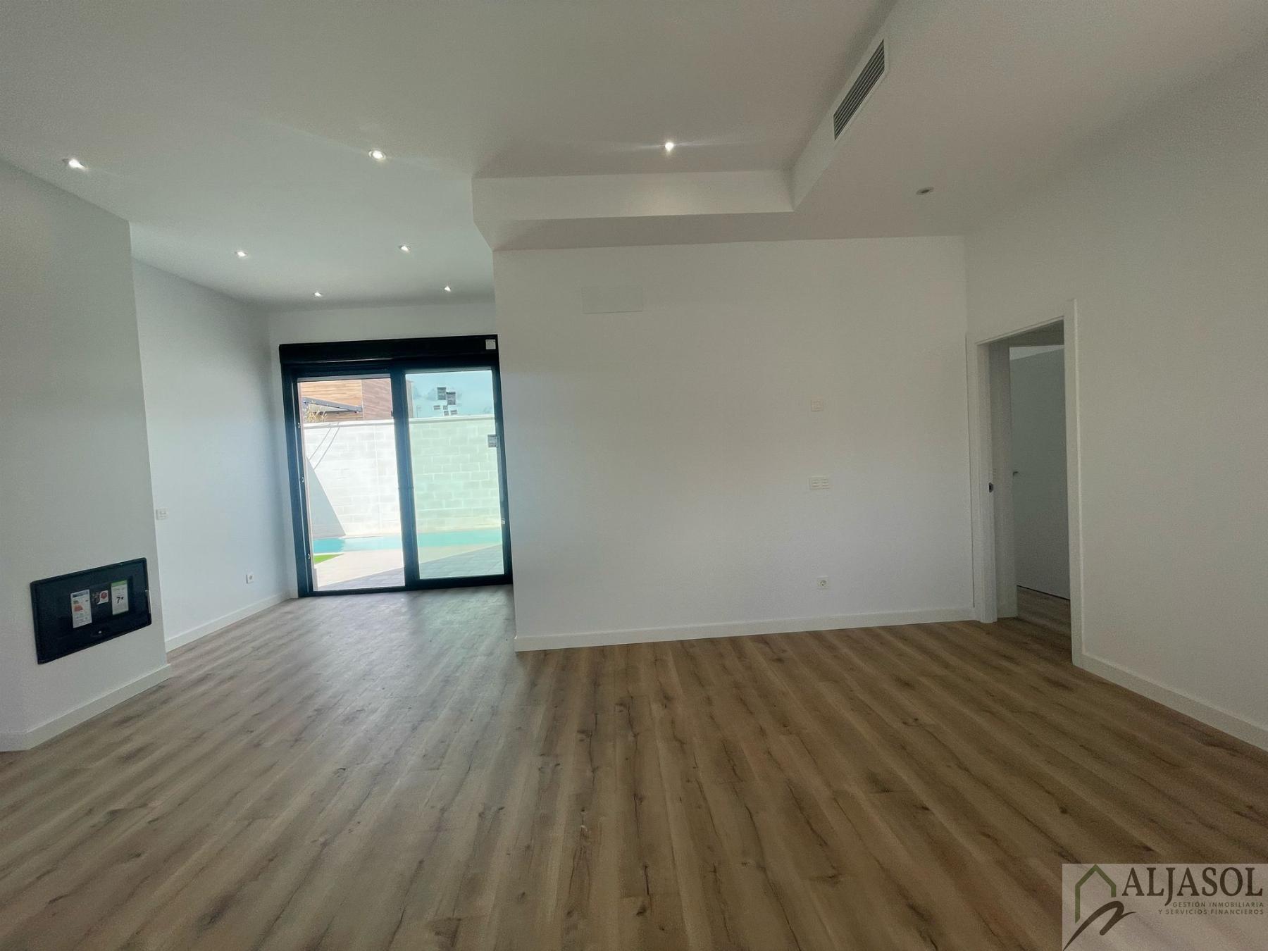 For sale of house in Espartinas