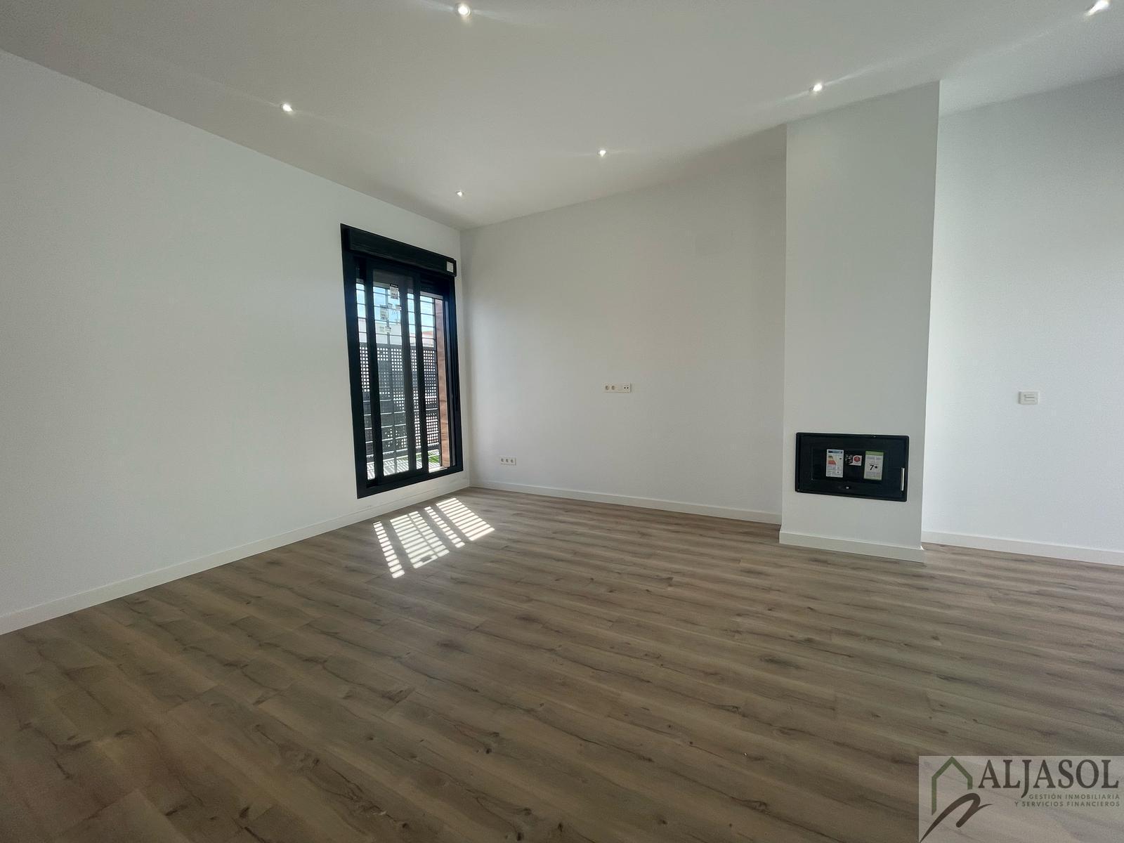 For sale of house in Espartinas