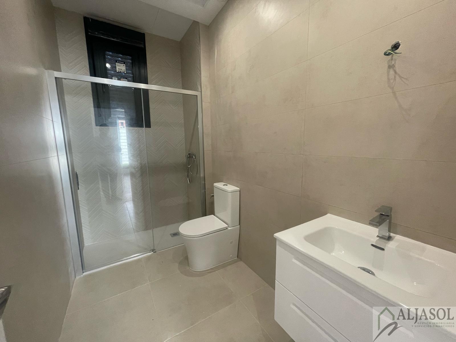 For sale of house in Espartinas